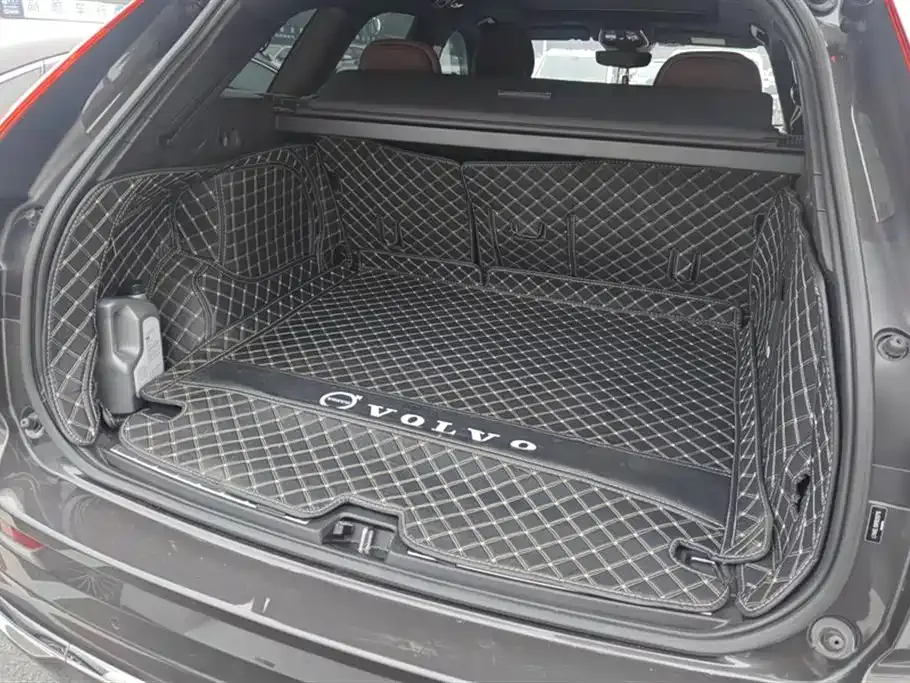 Volvo XC60 2022 из CN, фото 9