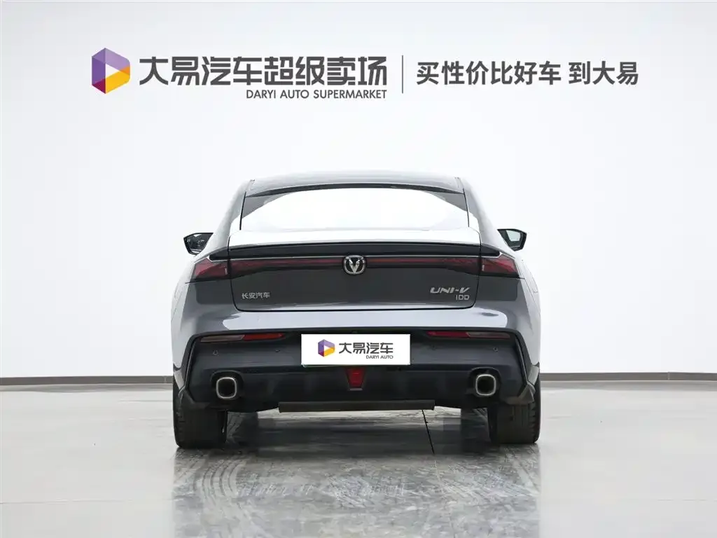 Changan UNI-V iDD — фото 4