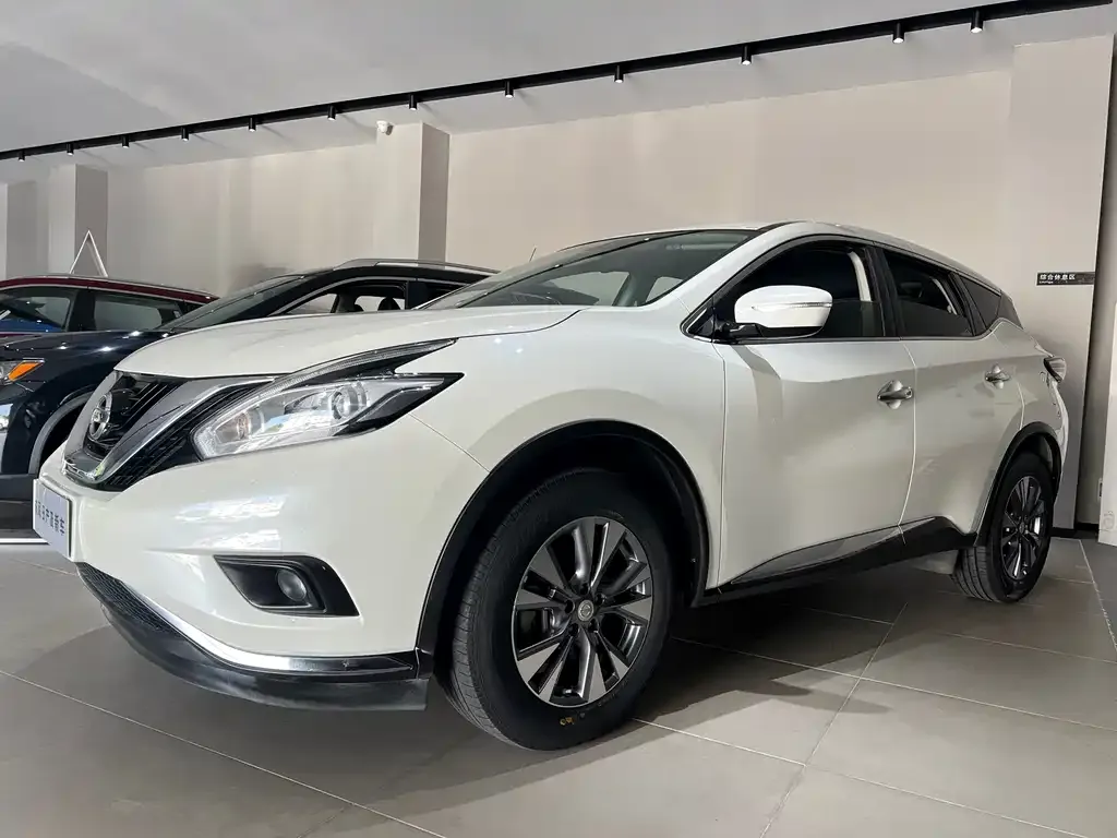 Nissan Murano 2023 из CN, фото 1