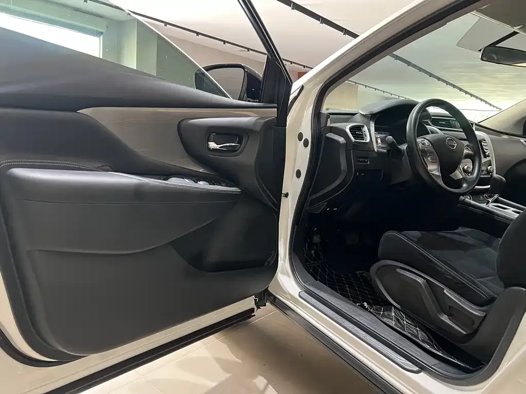 Nissan Murano 2023 из CN, фото 4