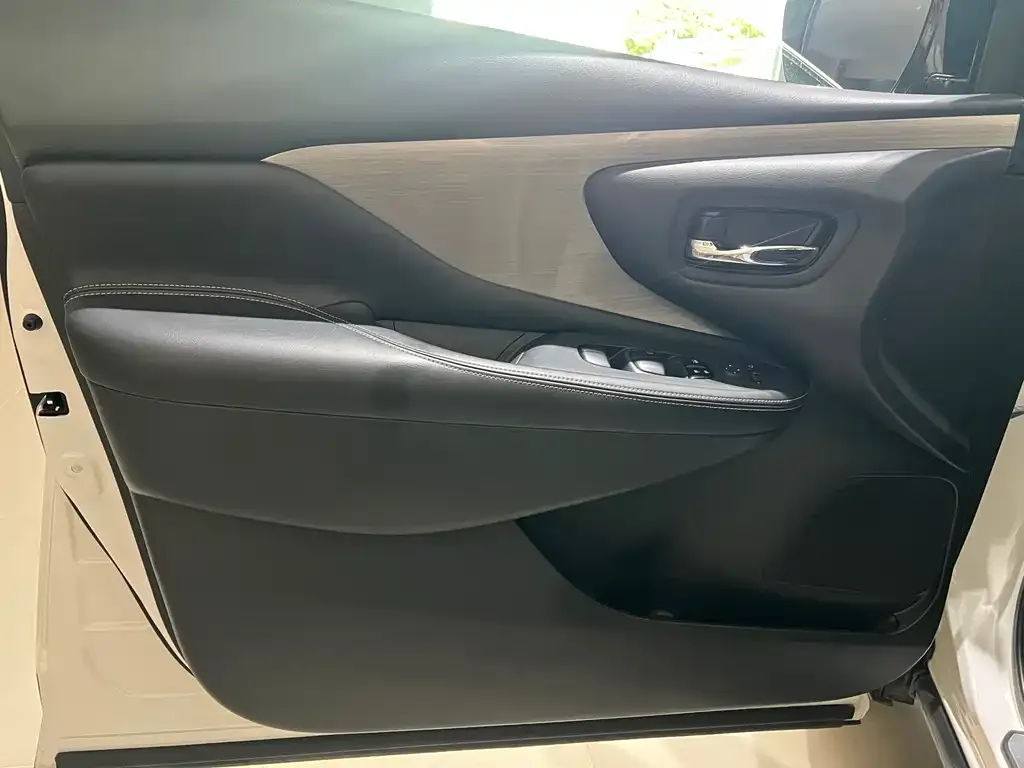 Nissan Murano 2023 из CN, фото 5