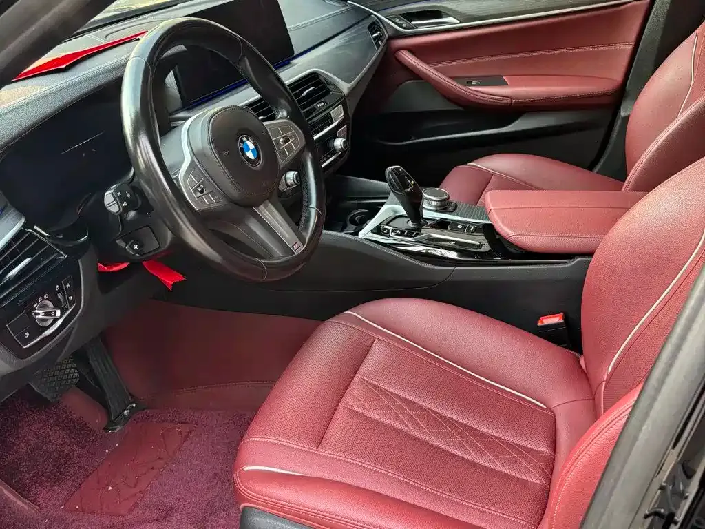 BMW 5 Series 2023 из CN, фото 3