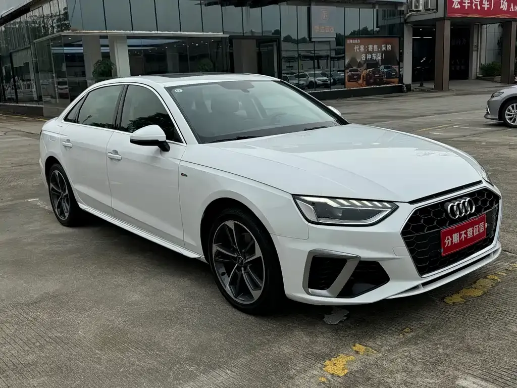 Audi A4L 2022 из CN, фото 6