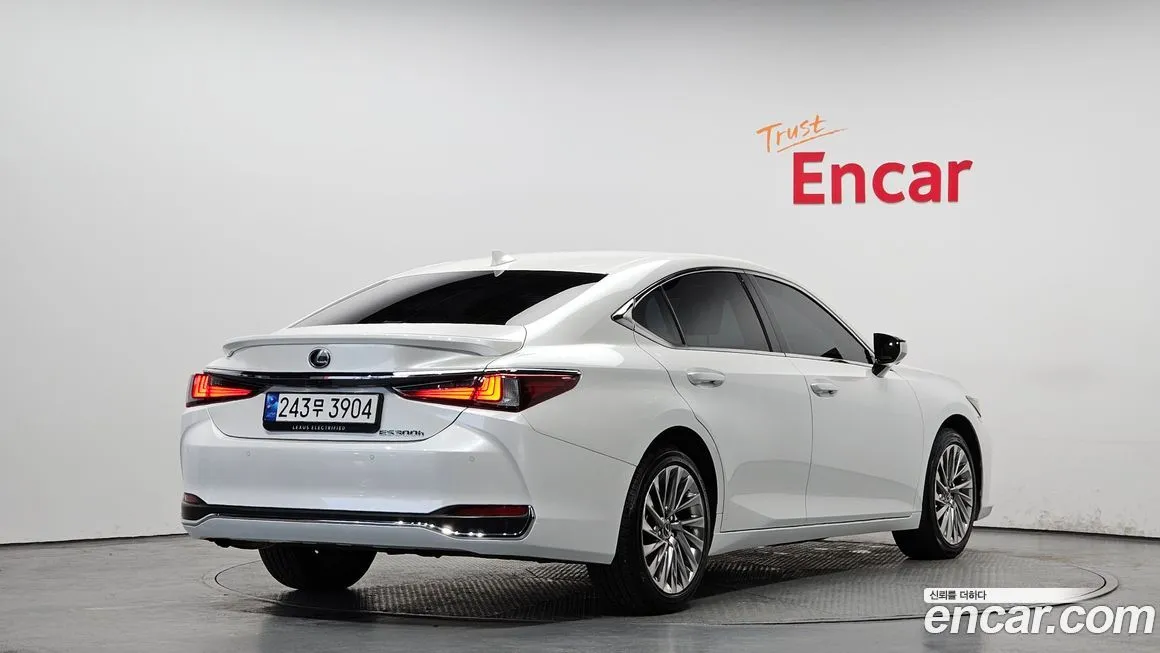 Lexus ES — фото 2