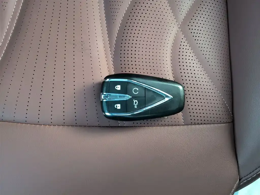 Changan CS75PLUS 2024 из CN, фото 7
