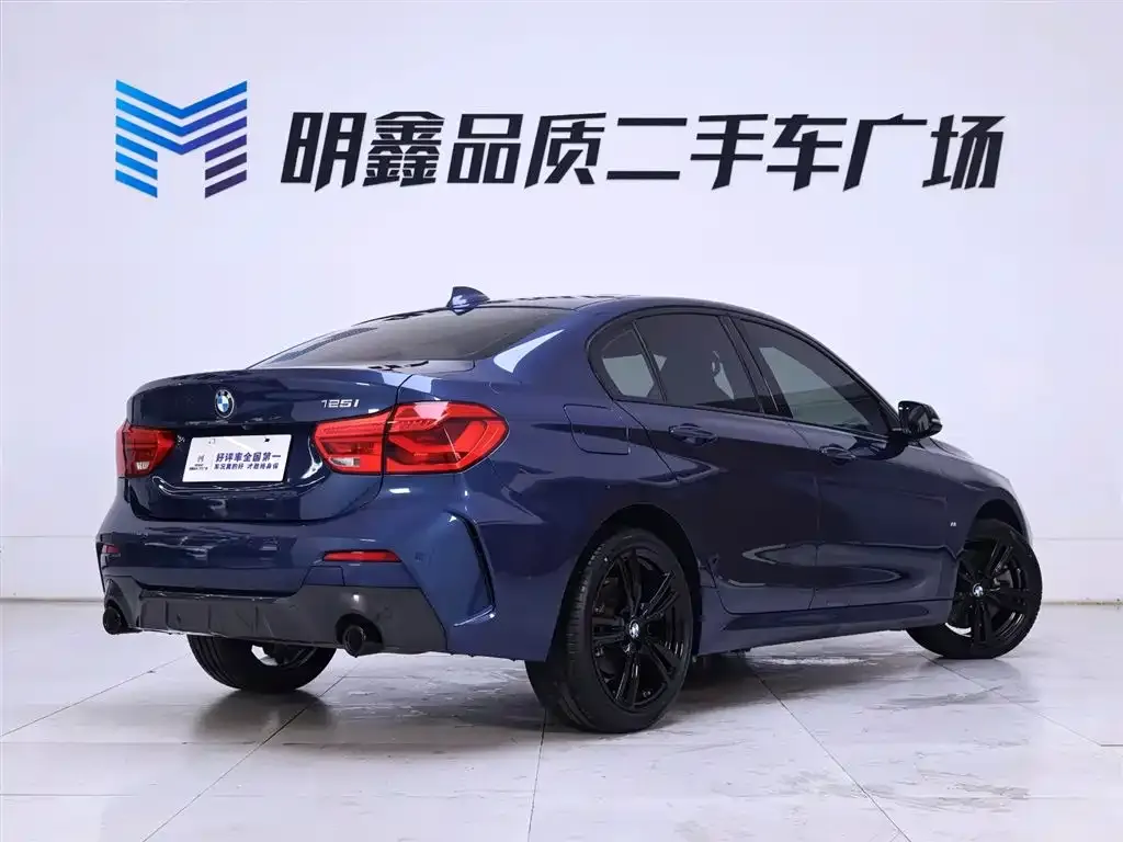 BMW 1 Series 2021 из CN, фото 8