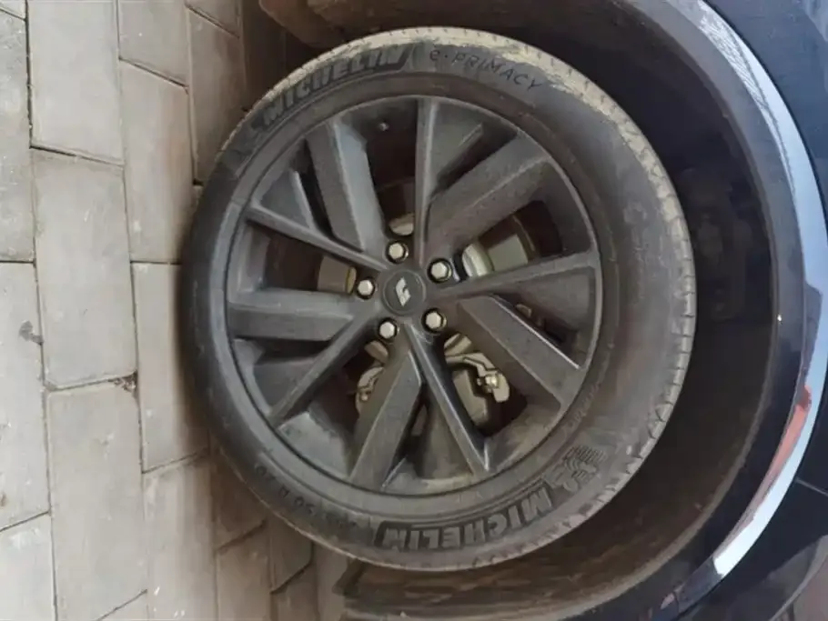 Li Auto L8 2023 из CN, фото 3