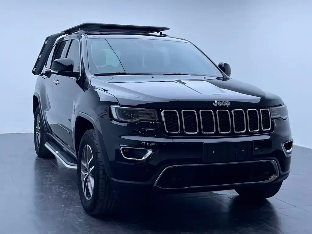 Jeep Grand Cherokee (Import) — фото 2