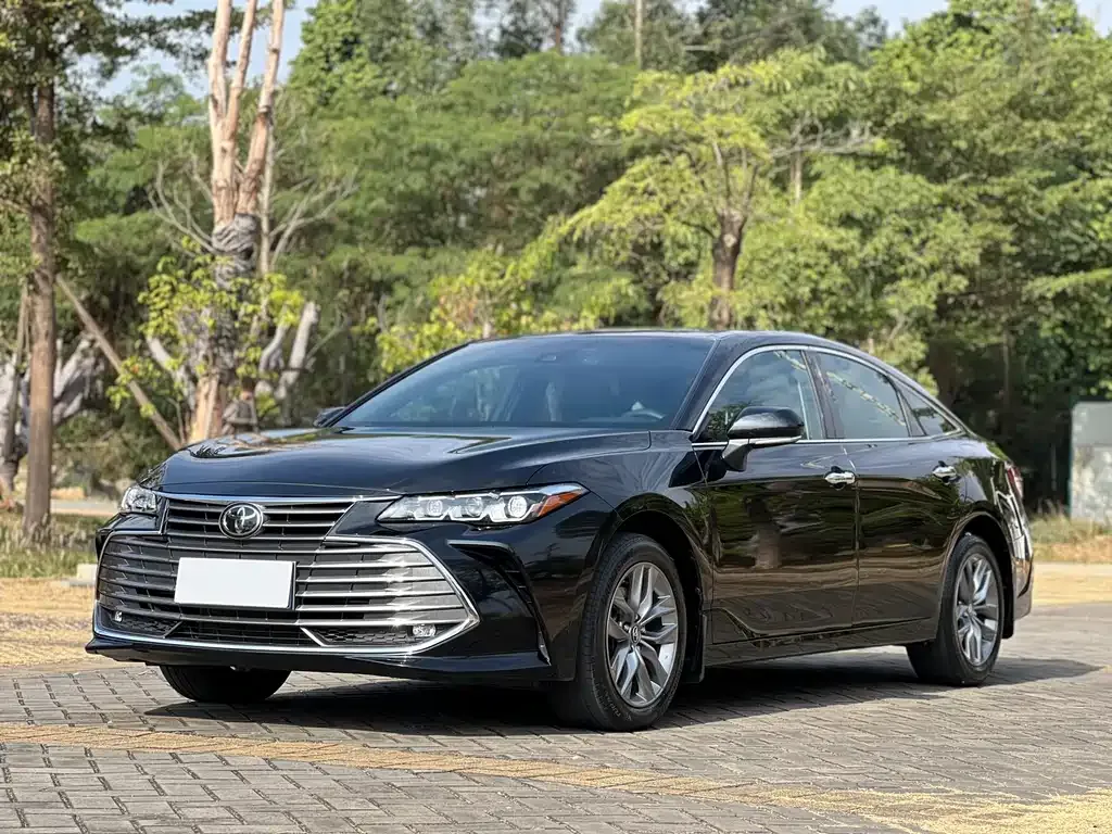 Toyota Avalon 2022 из CN, фото 1