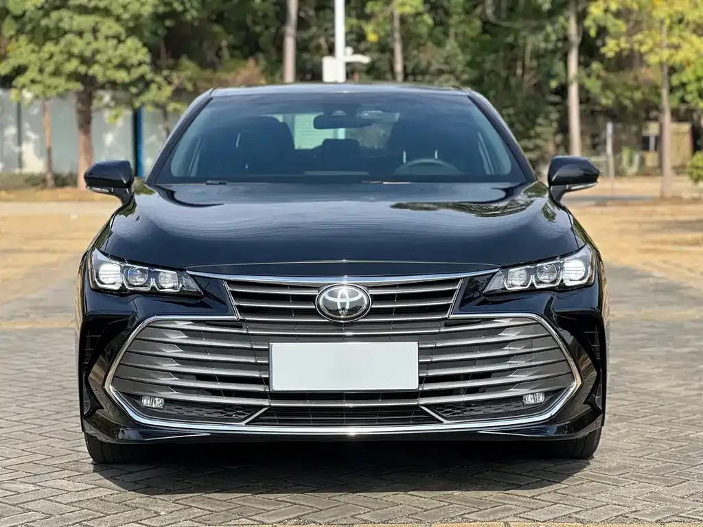 Toyota Avalon 2022 из CN, фото 2