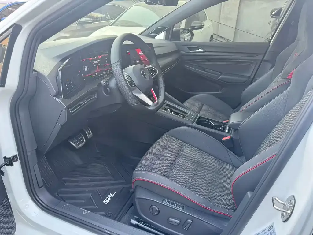 Volkswagen Golf GTI 2022 из CN, фото 2