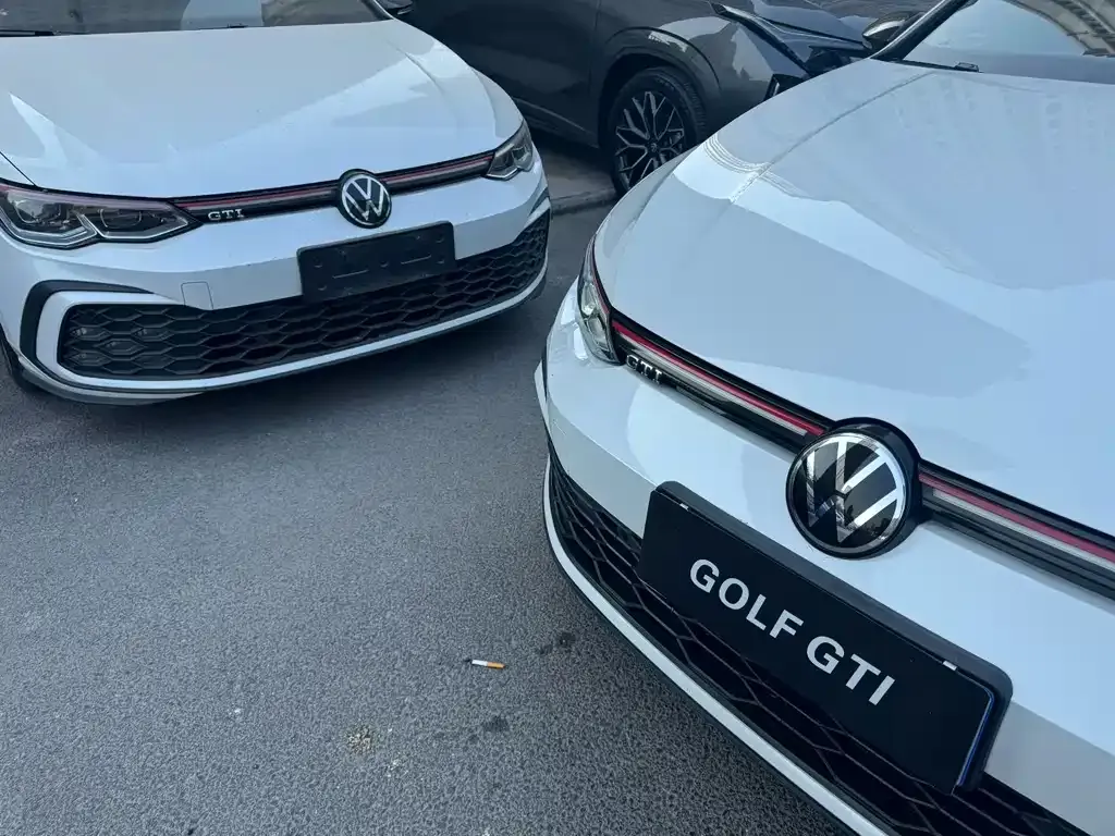 Volkswagen Golf GTI 2022 из CN, фото 3