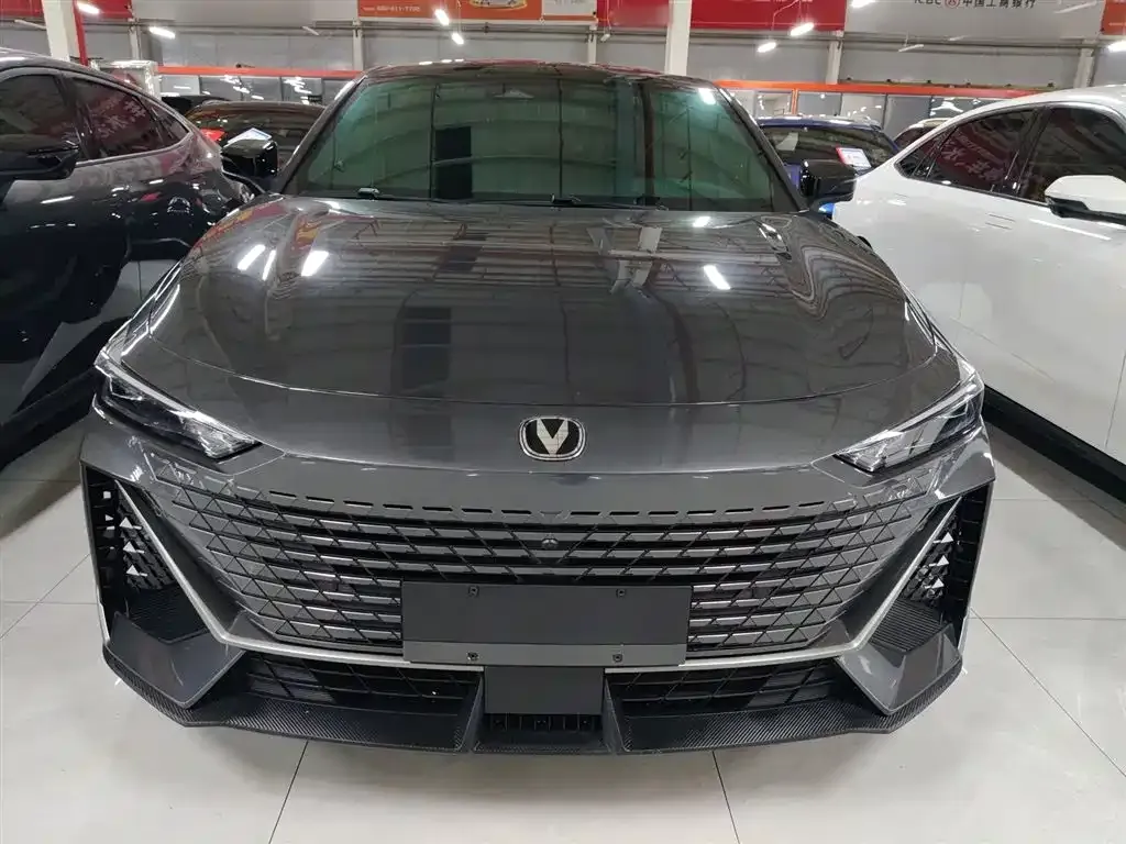 Changan UNI-V 2025 из CN, фото 3