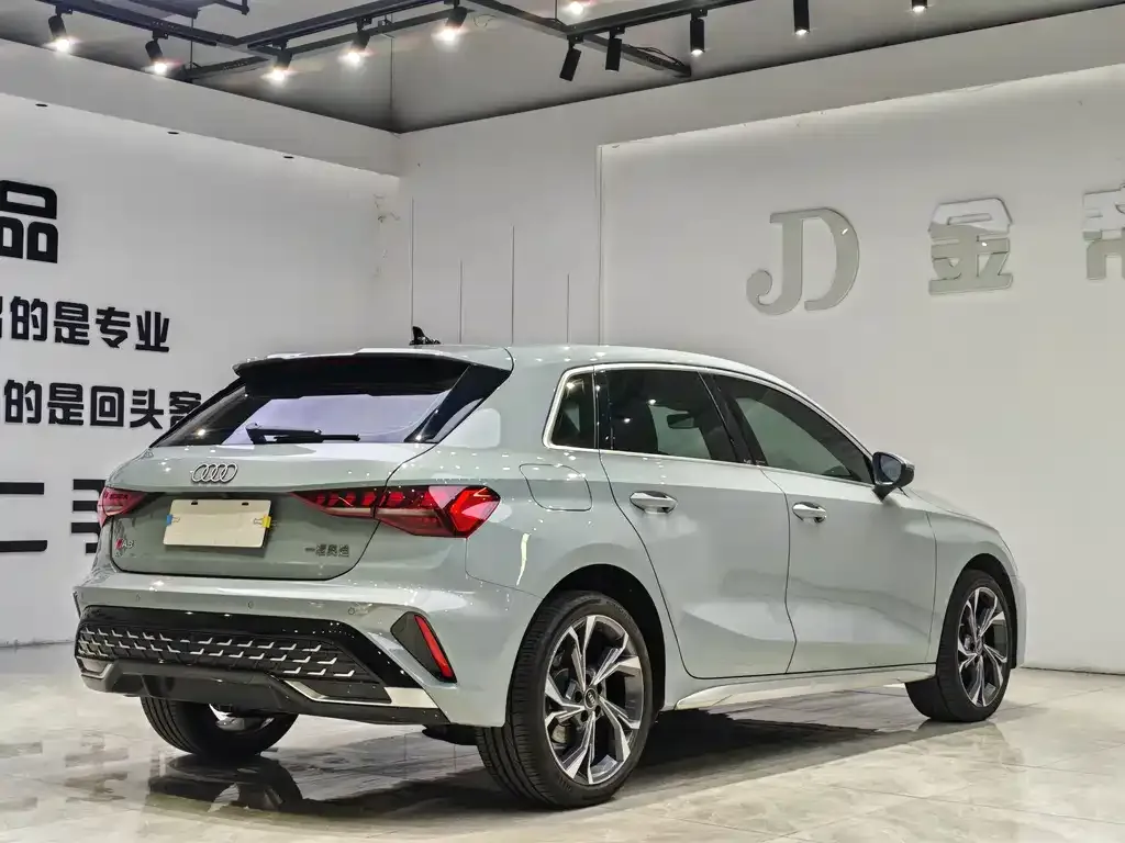 Audi A3 2025 из CN, фото 8