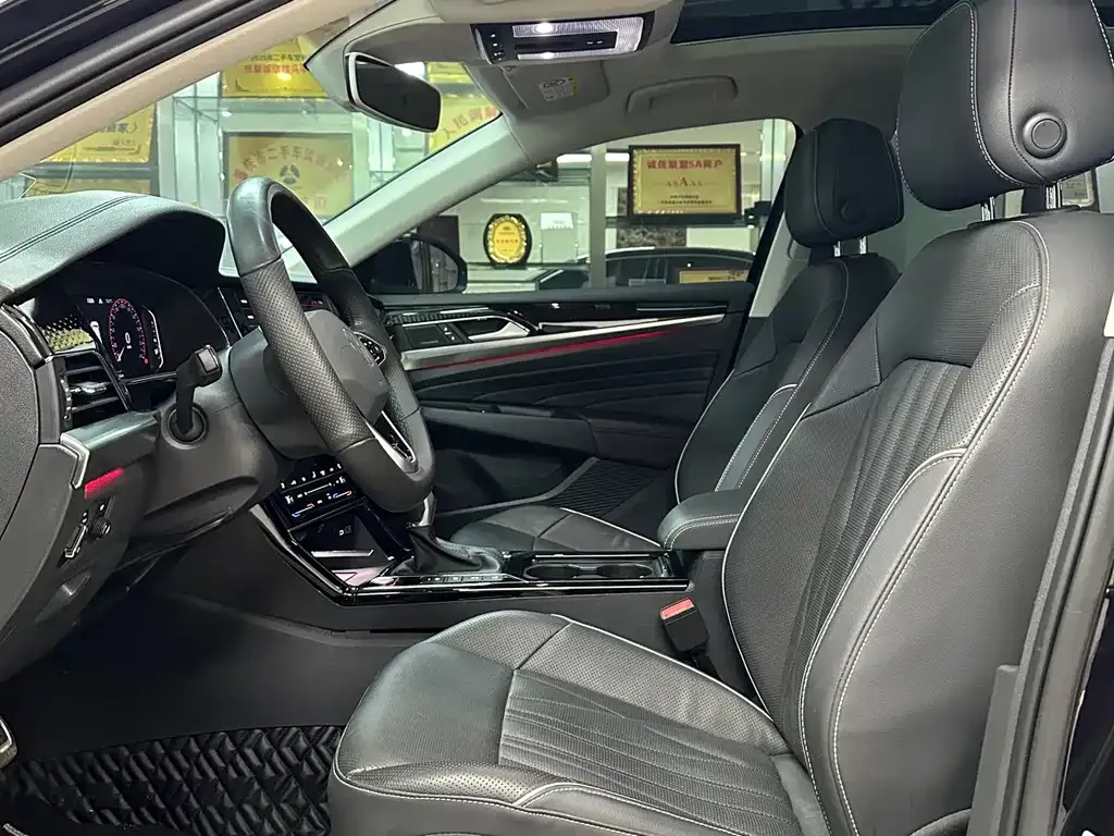 Volkswagen Passat 2022 из CN, фото 7