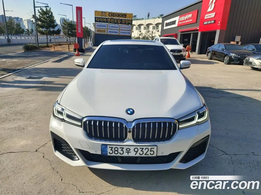 BMW 5-Series 2022 из KR, фото 3