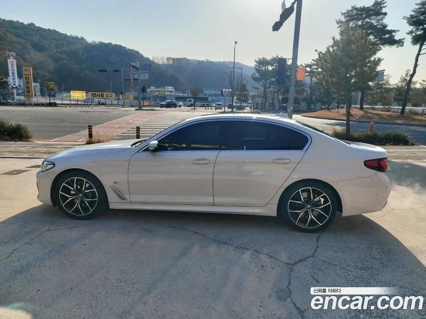 BMW 5-Series 2022 из KR, фото 7