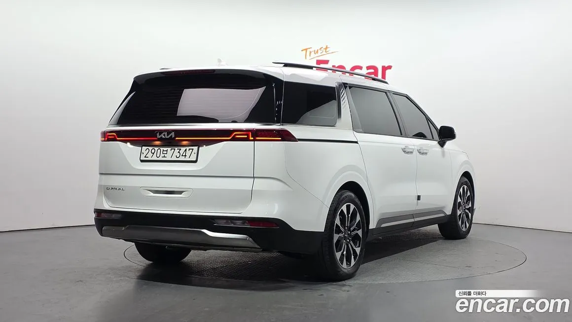 Kia Carnival — фото 2