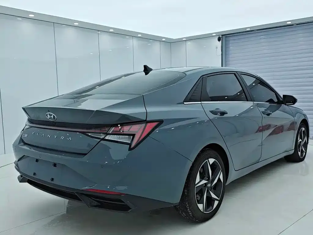 Hyundai Elantra 2022 из CN, фото 3