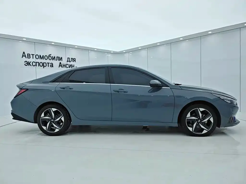 Hyundai Elantra 2022 из CN, фото 4