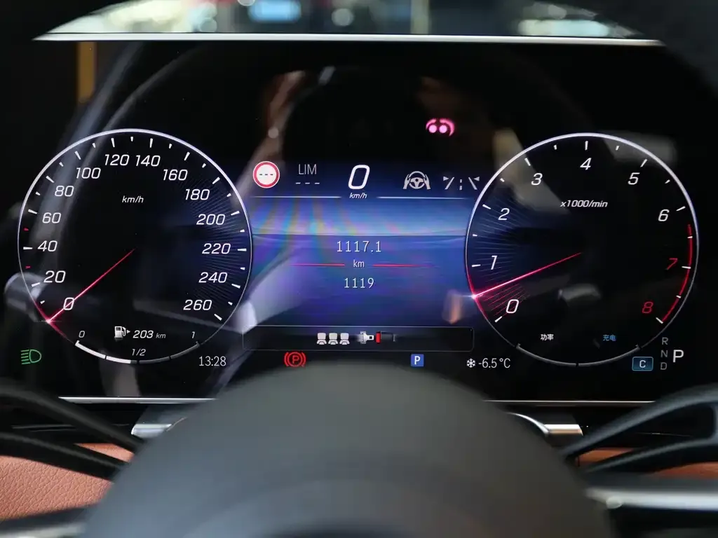 Mercedes-Benz S-Class 2025 из CN, фото 2