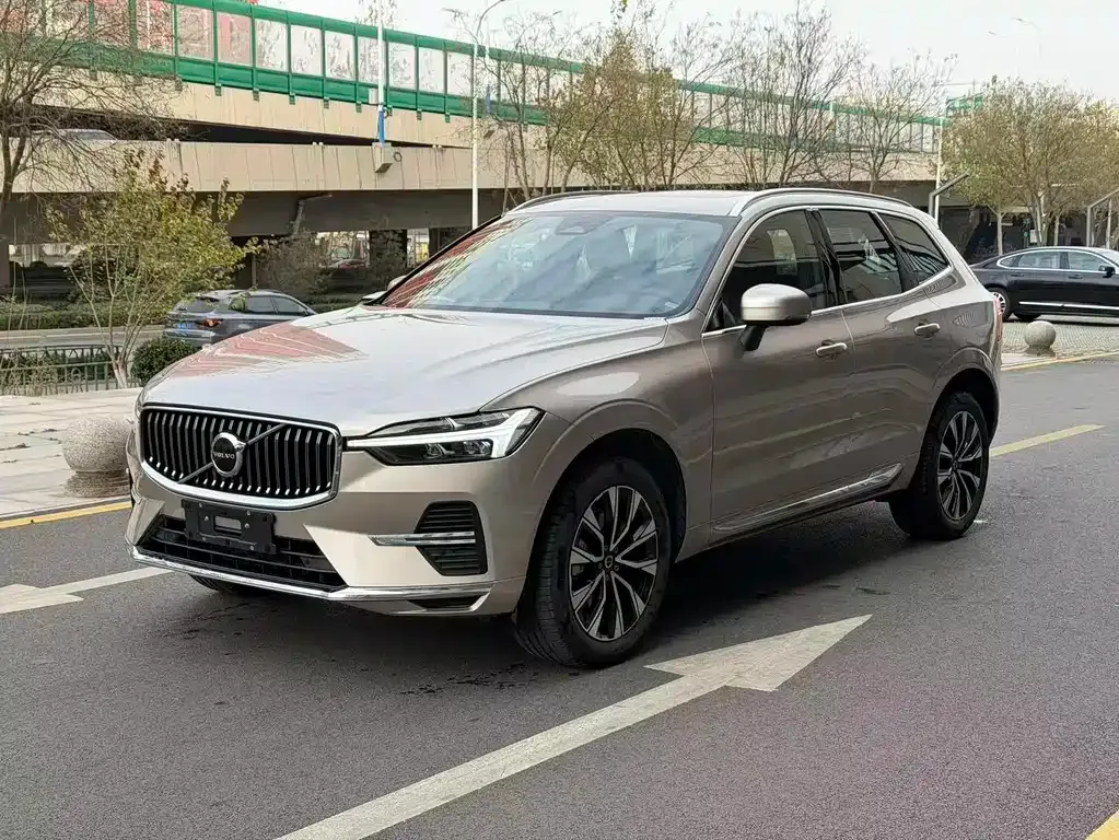 Volvo XC60 2025 из CN, фото 1
