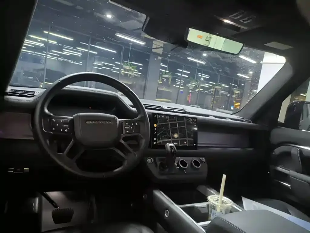 Land Rover Defender 2025 из CN, фото 7