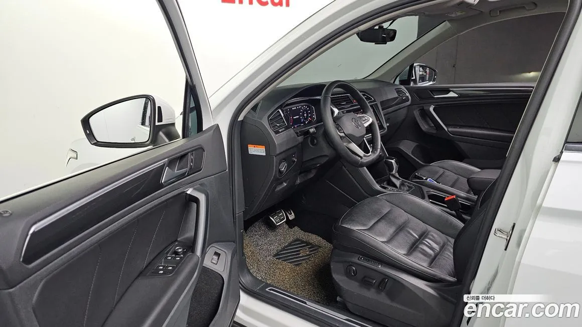 Volkswagen Tiguan 2021 из KR, фото 3