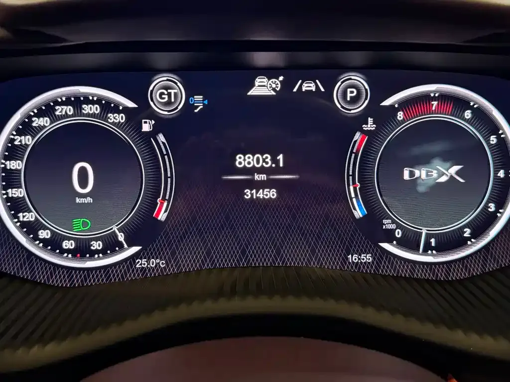 Aston Martin DBX 2023 из CN, фото 9