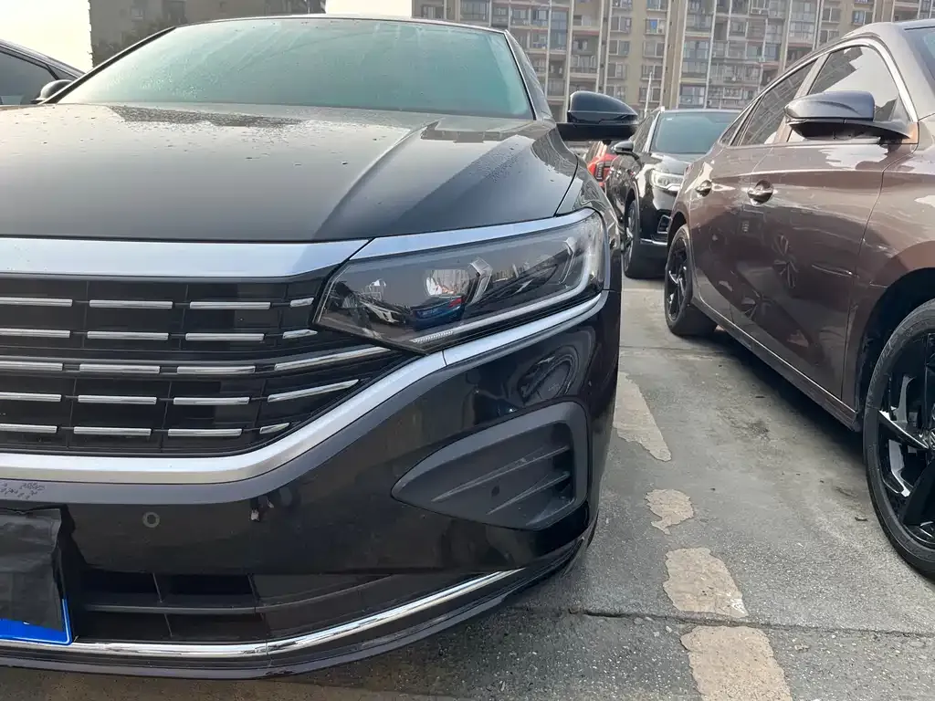 Volkswagen Passat 2024 из CN, фото 2