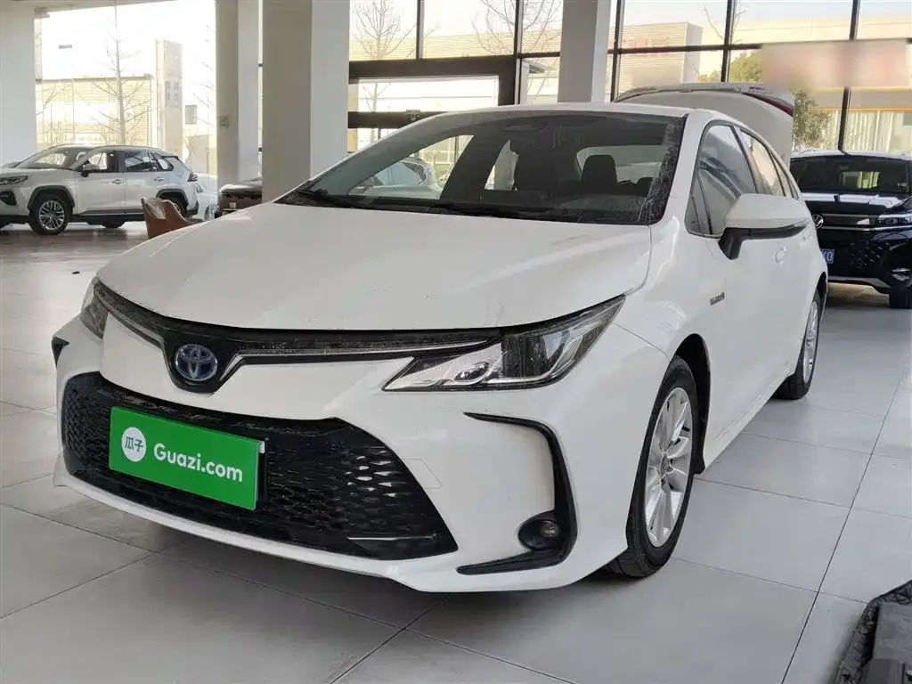 Toyota Corolla 2023 из CN, фото 1