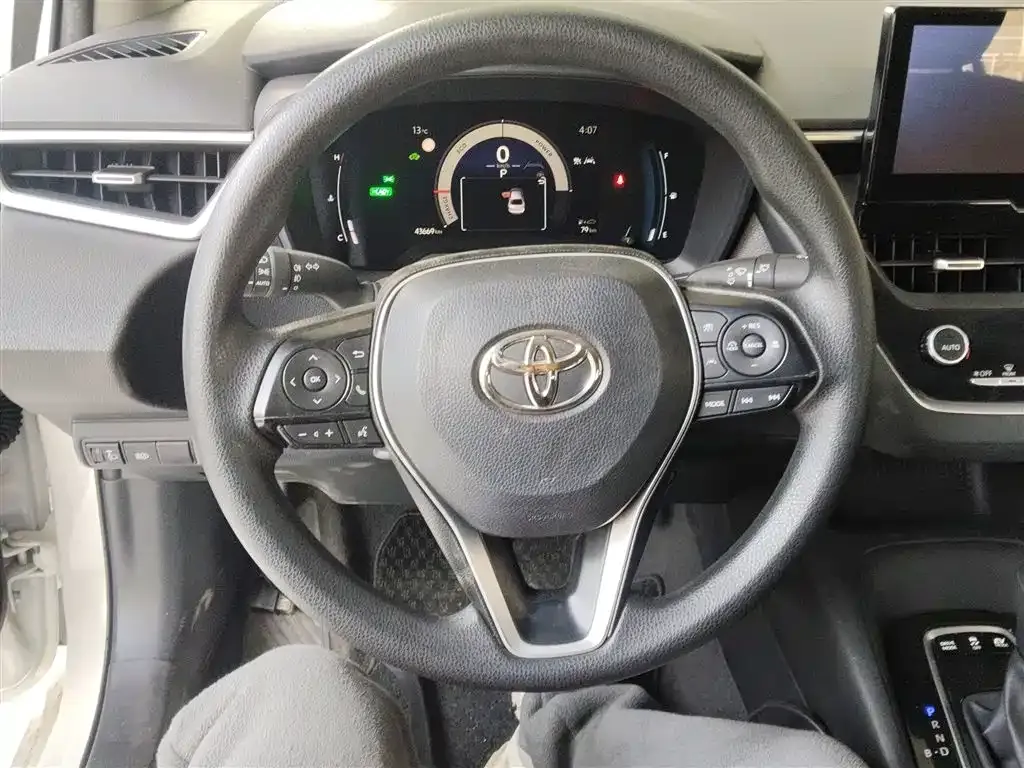 Toyota Corolla 2023 из CN, фото 8