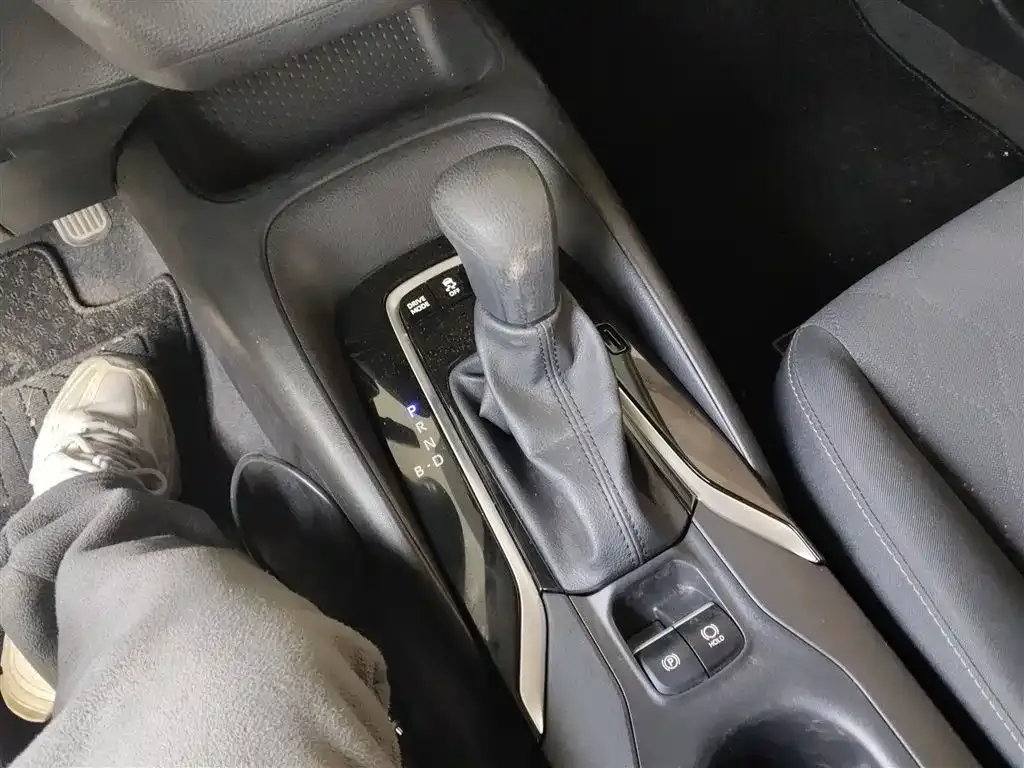 Toyota Corolla 2023 из CN, фото 9