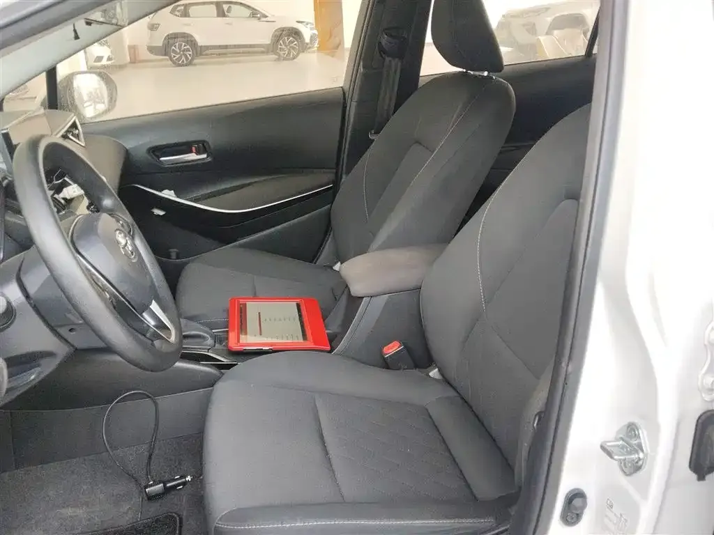 Toyota Corolla 2023 из CN, фото 5
