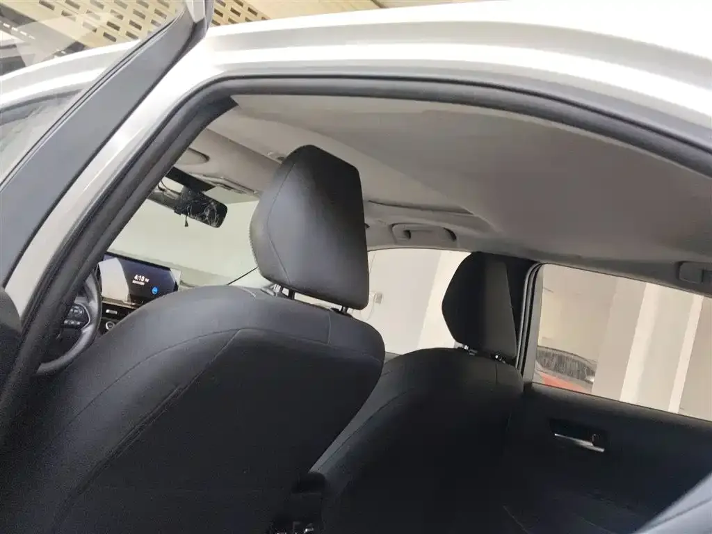 Toyota Corolla 2023 из CN, фото 3