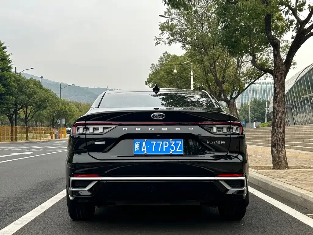 Ford Mondeo 2022 из CN, фото 8