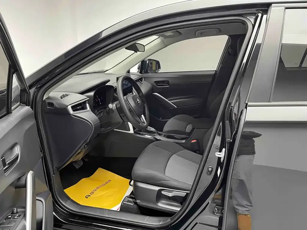Toyota Frontlander 2024 из CN, фото 9