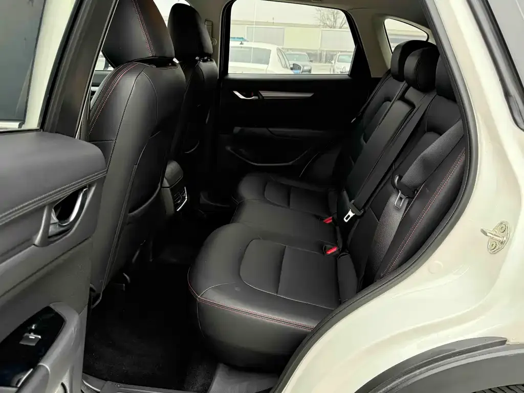 Mazda CX-5 2022 из CN, фото 2