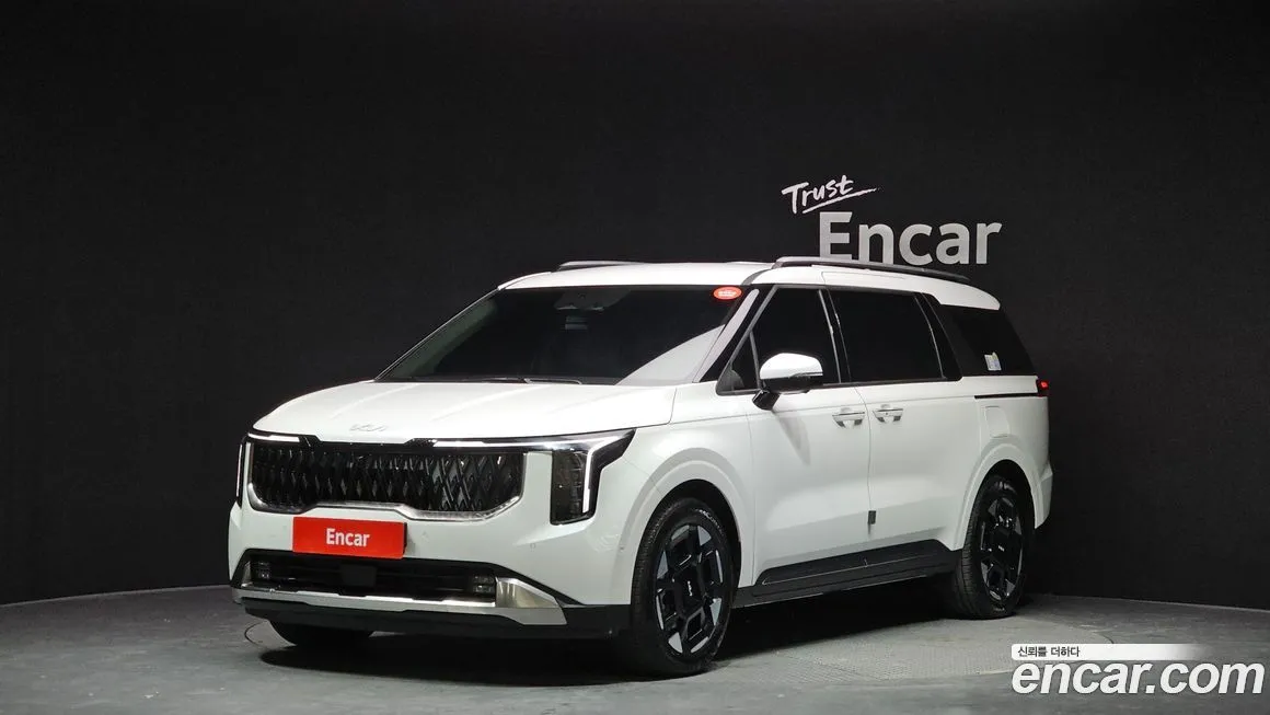 Kia Carnival — фото 1