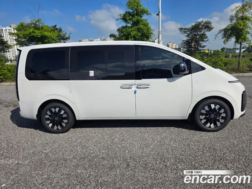 Hyundai Staria — фото 4