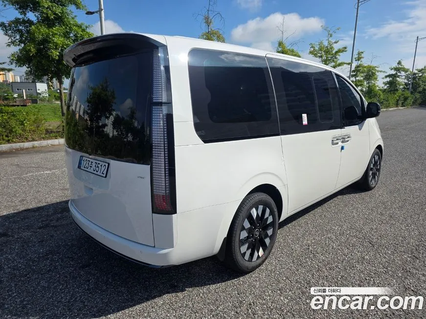 Hyundai Staria — фото 10