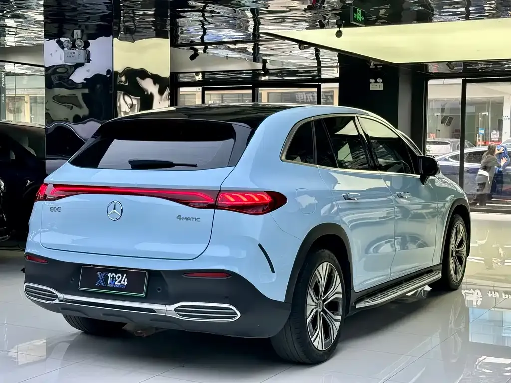 Mercedes-Benz EQE SUV 2023 из CN, фото 9