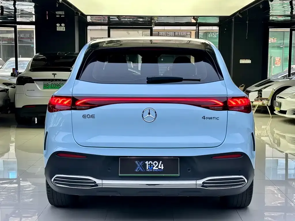 Mercedes-Benz EQE SUV 2023 из CN, фото 7