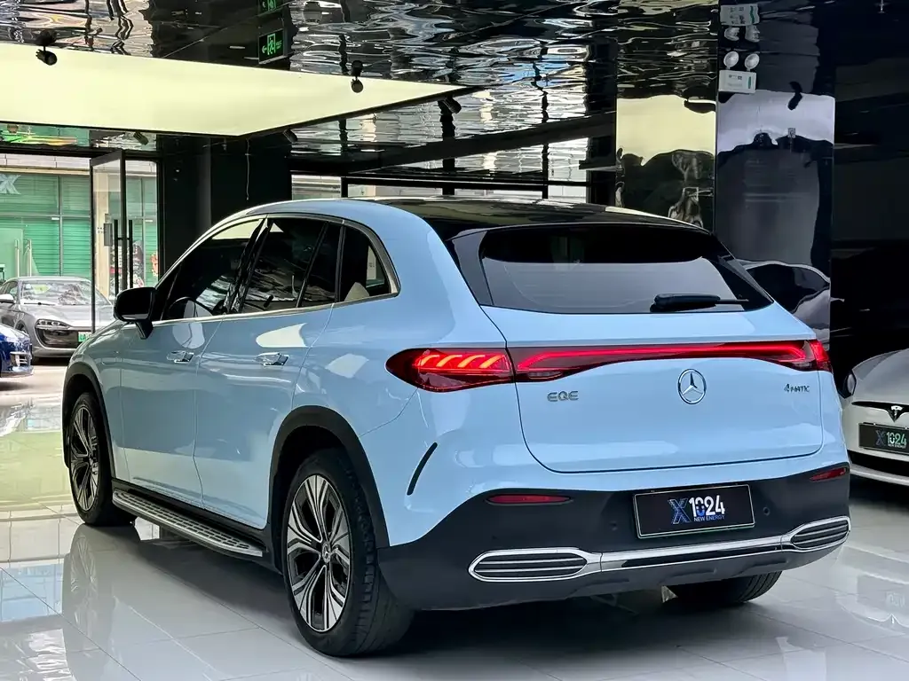 Mercedes-Benz EQE SUV 2023 из CN, фото 10