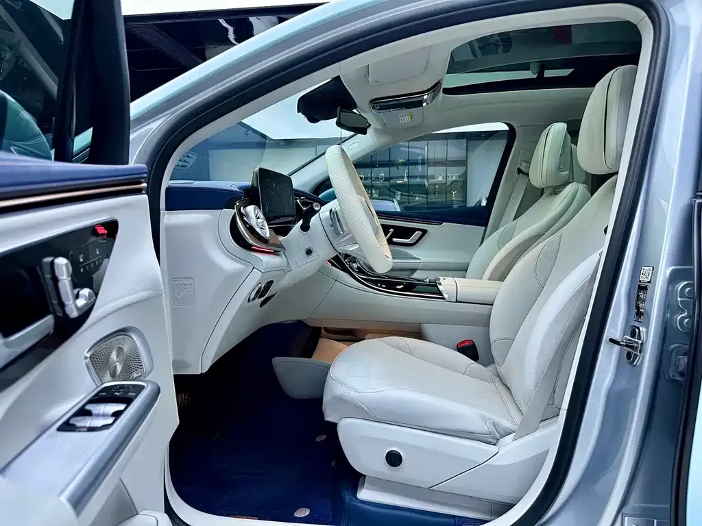Mercedes-Benz EQE SUV 2023 из CN, фото 4