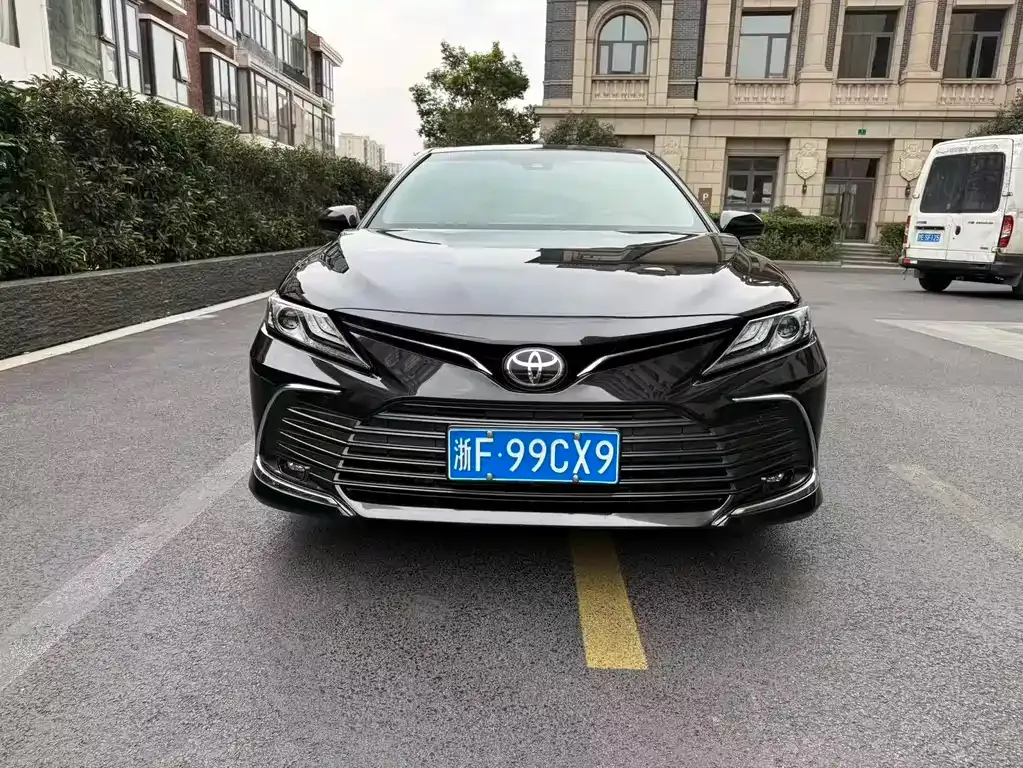 Toyota Camry 2022 из CN, фото 1