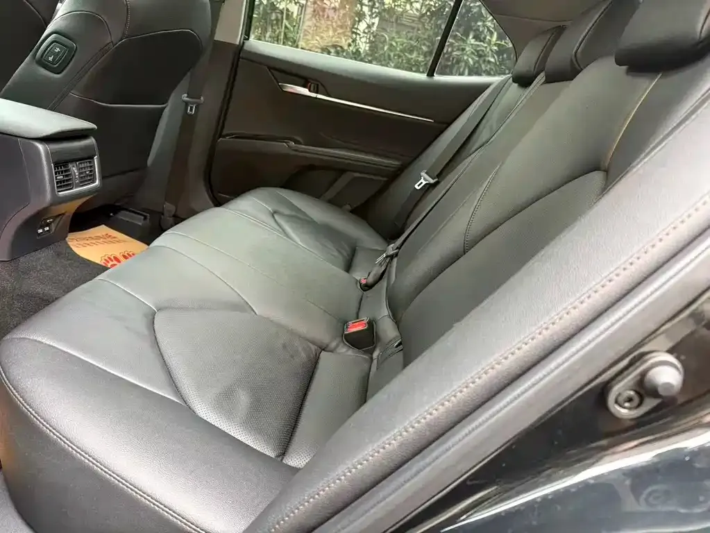 Toyota Camry 2022 из CN, фото 2