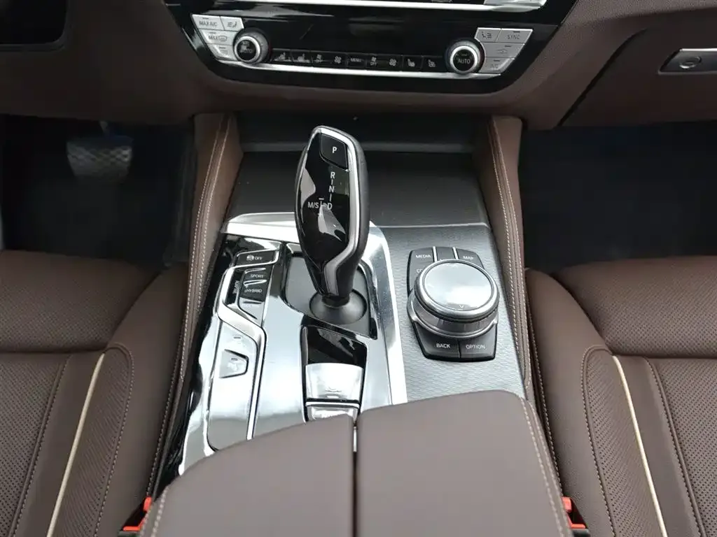 BMW 5 Series New Energy 2022 из CN, фото 10
