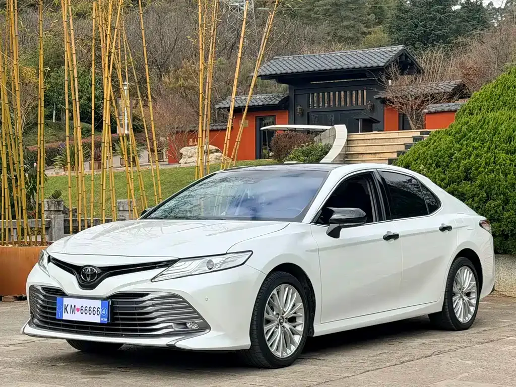 Toyota Camry 2021 из CN, фото 1