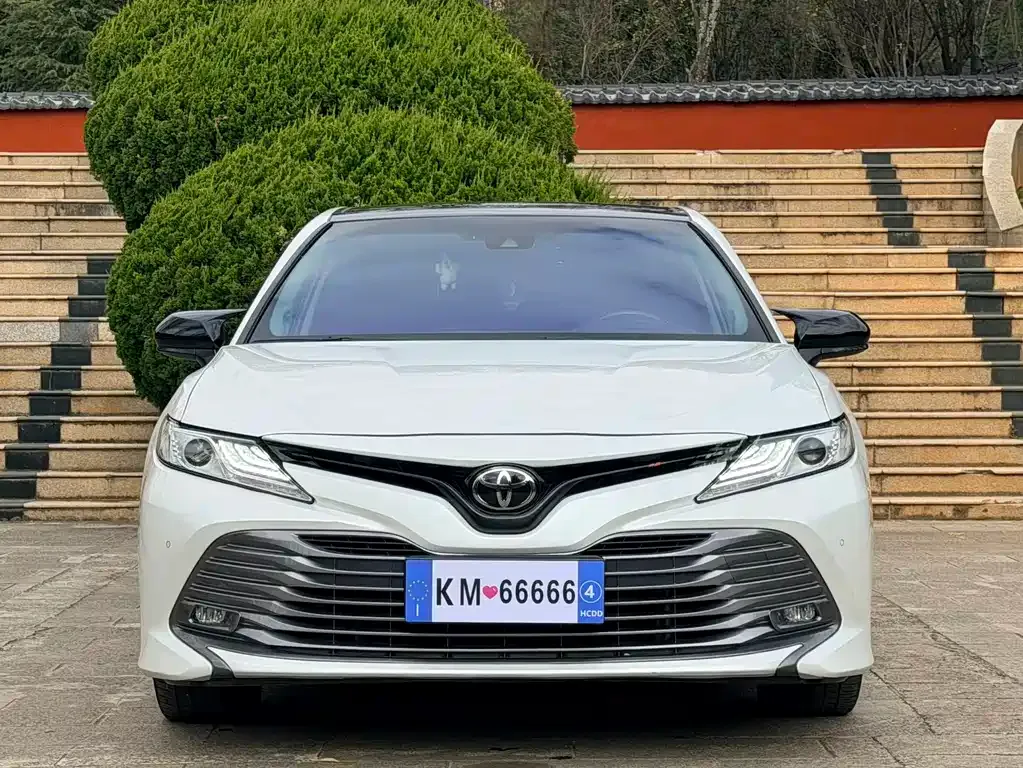 Toyota Camry 2021 из CN, фото 5